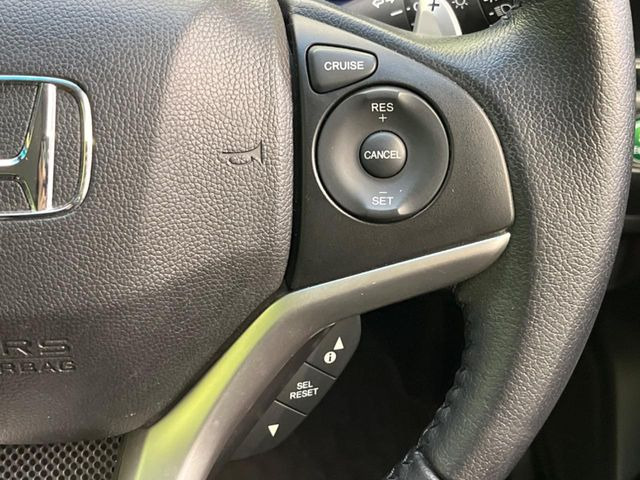 �y�N���[�Y�R���g���[���z�������H�����N���N���s�B�A�N�Z���𗣂��Ă���葬�x�ő��s���ł��A�������^�]���̕��S���y��!�����E�������ȒP�ȃX�C�b�`����Œ����ł��܂��B