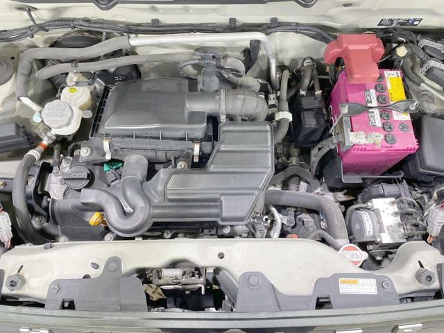 親切・丁寧な専門メカニックスタッフが応対!・車検・点検整備・事故等の修理などアフターサービスも安心。お車のカスタマイズもネクステージのサービススタッフまでご相談ください!