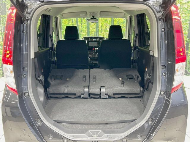 ���i�̂���������ʋ΁A���}���ɏ\���ȉ׎��X�y�[�X���m�ۂ��Ă���܂��B�Z�J���h�V�[�g��|���ƁA�傫�ȉו��̐ύڂ��\�ł���