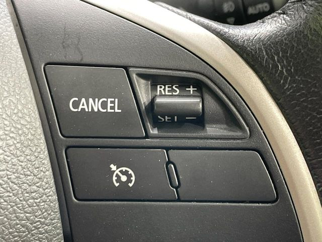 �y�N���[�Y�R���g���[���z�������H�����N���N���s�B�A�N�Z���𗣂��Ă���葬�x�ő��s���ł��A�������^�]���̕��S���y��!�����E�������ȒP�ȃX�C�b�`����Œ����ł��܂��B