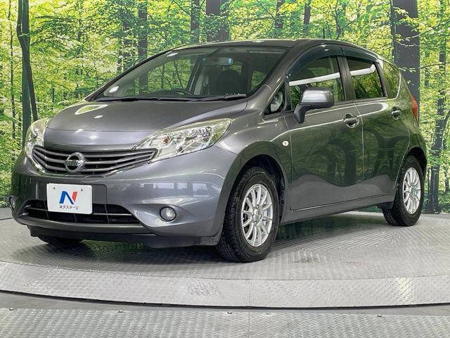 高透明度のガラス皮膜で撥水はもちろん、上質なツヤ・光沢を実現。紫外線や酸性雨から大切な愛車を保護し、色あせ・劣化を防止。「弾スプラッシュコート」、「弾プリミッサコート」からお選びいただけます。