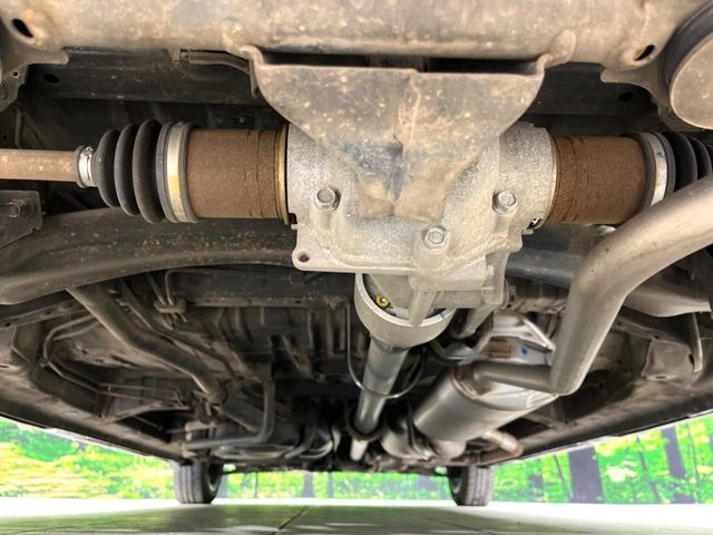 下回りがきれいなうちに、防錆加工の施工がオススメ。降雪地域はもちろん、沿岸部にお住いの方や、趣味でマリン・ウィンタースポーツをされる方にご好評いただいております。