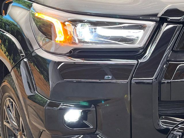 �yLED�w�b�h���C�g�z���V����ԑ��s�����ǍD�Ȏ��E���m�ۂ����S���ĉ^�]�ł��鍂�P�xLED�w�b�h���C�g�𑕔�!�_�����x�������A����d�͂��}�����Ă��܂��B