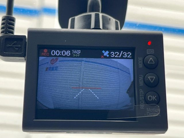 【ドライブレコーダー】安心・安全なカーライフに必須のドライブレコーダーを装備!走行中はもちろん、あおり運転や事故に遭遇した際の状況も映像で記録し、万一のリスクに備えます。