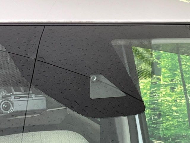 �y�G�}�[�W�F���V�[�u���[�L�z���s���ɑO���̎ԗ�����F�����A�Փ˂������Ȏ��͌x��ƃu���[�L�ŏՓˉ���Ɣ�Q�y�����A�V�X�g�B�����S�Ƀh���C�u�����y���݂��������܂��B