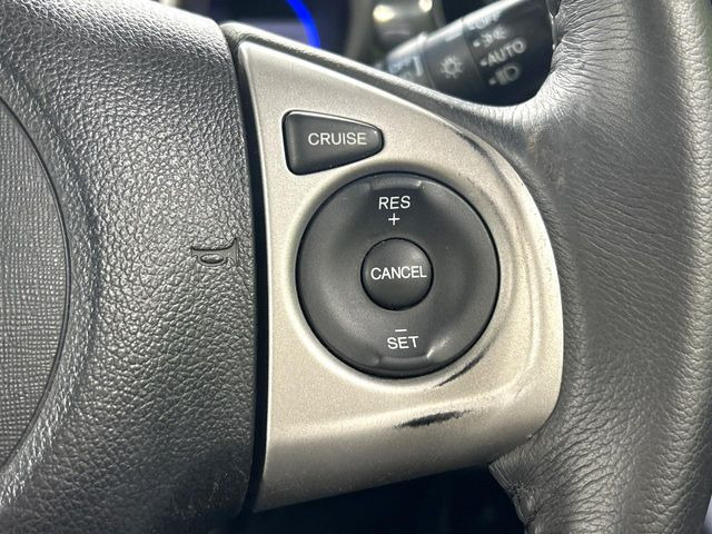 【クルーズコントロール】高速道路もラクラク走行。アクセルを離しても一定速度で走行ができ、長距離運転時の負担を軽減!加速・減速も簡単なスイッチ操作で調整できます。