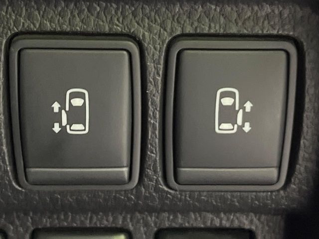 �y�����p���[�X���C�h�h�A�z�X�}�[�g�L�[��^�]�Ȃ̃X�C�b�`�Ō�ȗ����X���C�h�h�A�̊J���\���d��������͂����ăh�A���J����K�v�������A�����Ȃ��q�l�ł��ȒP�ɊJ���߂ł����K�ł���