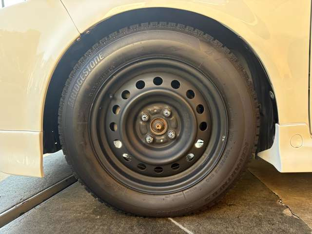 �O��^�C���T�C�Y185/65/R15 �u���W�X�g��