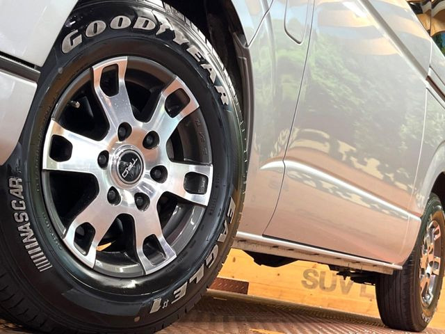 �y15�C���`�A���~�z�C�[���z�O�ςɃ}�b�`�����A���~�z�C�[���𑕒����Ă���܂��B�e��A���~�z�C�[����A�X�^�b�h���X�^�C�����戵�����Ă���܂��B���񂲑��k����������