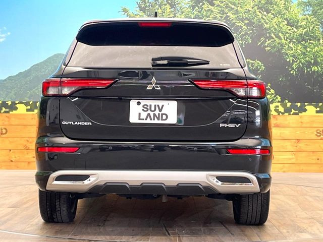 安心の最長10年・走行無制限保証(有償)をご用意。保証内容も充実はもちろん、無料点検&オイル交換や、年中無休の全国・24時間ロードサービスも付帯されておりますのでご安心下さい。