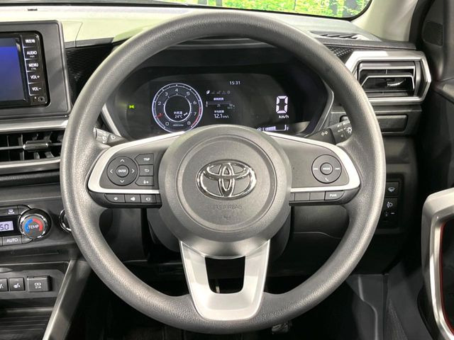 �y�X�e�A�����O�X�C�b�`�z�^�]���A�O������ڐ������炷���ƂȂ��A�I�[�f�B�I���̑��삪�\�ȕ֗��@�\!���S&���K�ȃh���C�u�����o���Ă���܂���