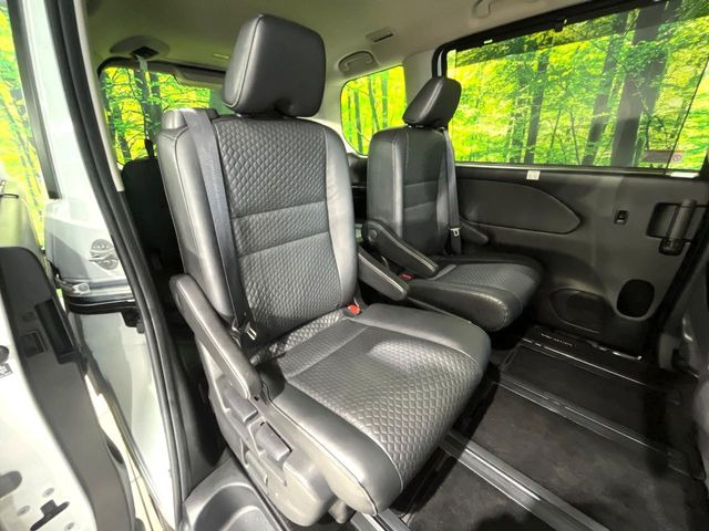 ���ڒ����̓E�H�[�N�X���[�ƂȂ��Ă���܂��B���ڂƎO��ڂ̈ړ�����~�肪�Ƃ��Ă��y�ɂȂ�̂ŁA���~��̍ۂ��X�g���X�������邱�Ƃ͂���܂����