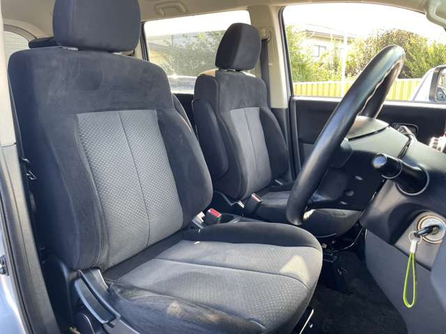 程よい柔らかさで座り心地のよいシートです♪