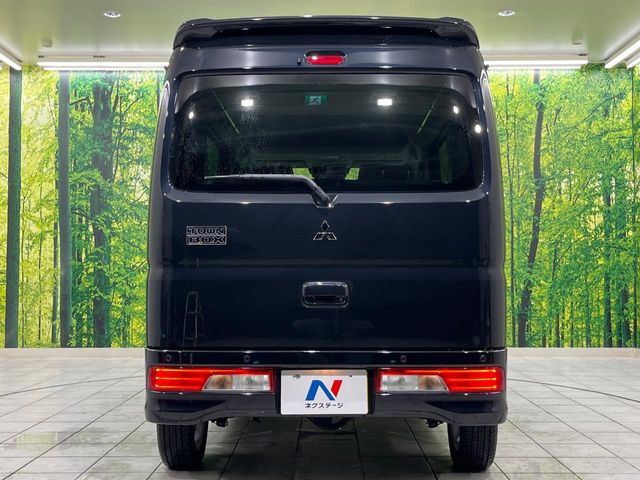 安心の最長10年・走行無制限保証(有償)をご用意。保証内容も充実はもちろん、無料点検&オイル交換や、年中無休の全国・24時間ロードサービスも付帯されておりますのでご安心下さい。