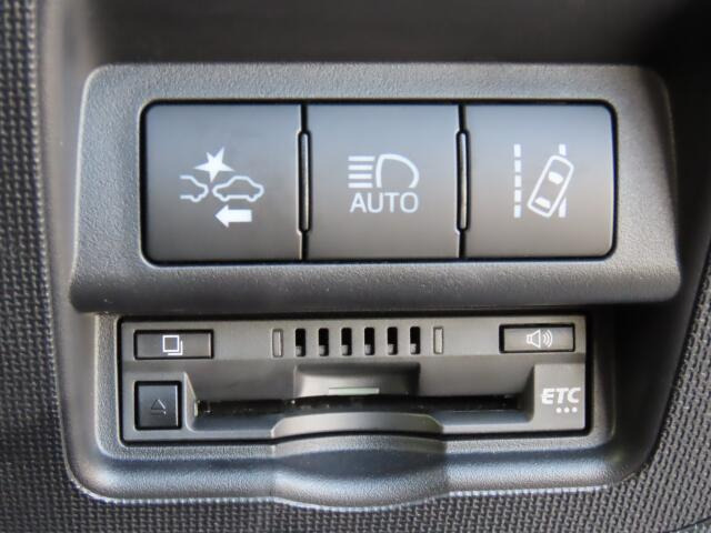 ETCも装備していますよ!ETC車載機を利用すると高速料金が割引に!!サイフにも優しい装備ですね♪