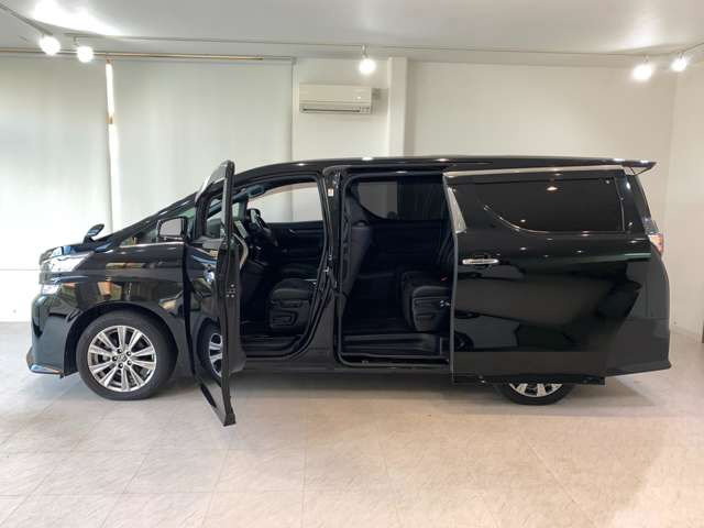 フルエアロ付き!人気の両側電動スライドドア付き!女性の方や荷物で手が塞がっている状態でも両側スライドドアが自動開閉でラクチンです!!