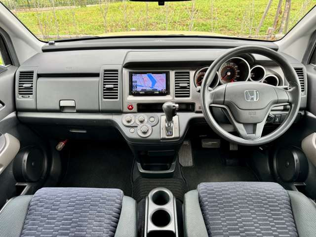 �S�Ԏ���\�ł��B�傫�ȓW����������ۂɉ^�]���Ă݂ĉ������B���ۂɏ���Ă݂Ă��ꂩ��̃J�[���C�t��z�����Ă���������