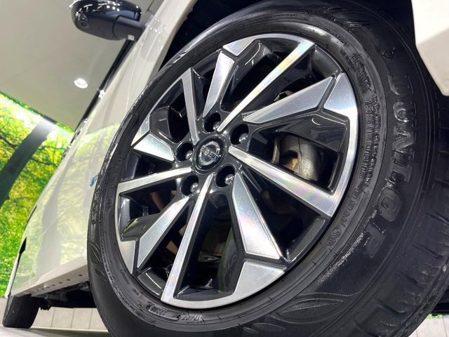 �y����16�C���`�A���~�z�C�[���z�O�ςɃ}�b�`���������A���~�z�C�[���𑕒����Ă���܂��B�e��ЊO�A���~�z�C�[����A�X�^�b�h���X�^�C�����戵�����Ă���܂��B���񂲑��k����������