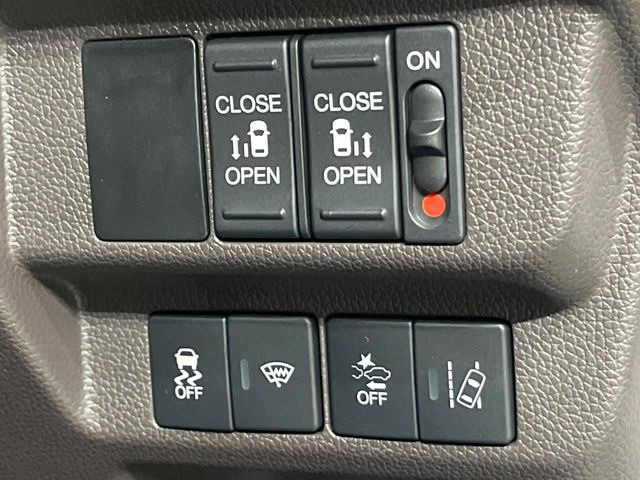 �y�����p���[�X���C�h�h�A�z�X�}�[�g�L�[��^�]�Ȃ̃X�C�b�`�Ō�ȗ����X���C�h�h�A�̊J���\���d��������͂����ăh�A���J����K�v�������A�����Ȃ��q�l�ł��ȒP�ɊJ���߂ł����K�ł���