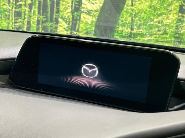 �y8.8�C���`�}�c�_�R�l�N�g�z�ԓ��̕��͋C�Ƀ}�b�`������^�̃f�B�X�v���C�B�X�}�z�ڑ��ł̃i�r�g�p��Bluetooth�Đ����A�l�X�ȋ@�\���y���߂܂��B�����I�ȃ_�C�������삪�\�ŁA�g��������ǍD�ł��B