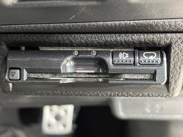 【ETC】高速道路の料金所をストレスなく通過!話題のスポットやサービスエリアに多い「スマートIC」利用時は必須のアイテムです。当店でセットアップを実施、ご納車当日からすぐにご利用いただけます!