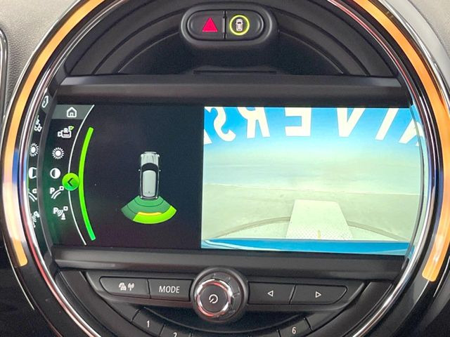 ●バックカメラ:便利な【バックカメラ】で安全確認もできます。駐車が苦手な方にもオススメな便利機能です。