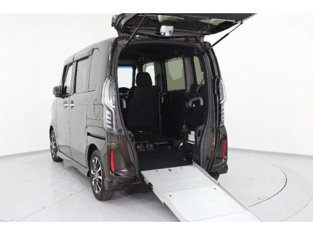 N-BOXカスタムG スロープ L ホンダセンシング