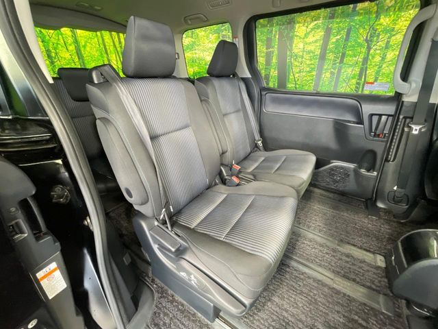 ���ڒ����̓E�H�[�N�X���[�ƂȂ��Ă���܂��B���ڂƎO��ڂ̈ړ�����~�肪�Ƃ��Ă��y�ɂȂ�̂ŁA���~��̍ۂ��X�g���X�������邱�Ƃ͂���܂����