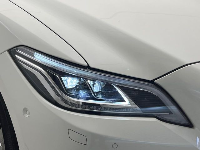 �y�O��LED�w�b�h���C�g�z�X�^�C���b�V���Ȍ����ڂ̎O��LED�w�b�h���C�g�𑕔���X�^�C�������łȂ��A��Ԃ̑��s�����E�ǍD�ň��S���Ă���肢�������܂��B