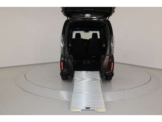 N-BOXカスタムG スロープ L ホンダセンシング