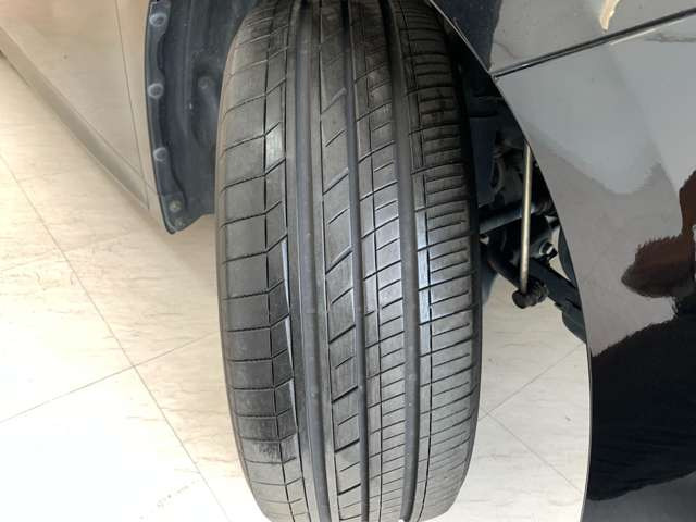 タイヤの残量もたっぷりございます!!