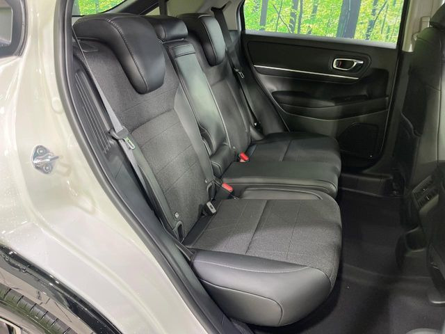 ���i���ȃI���W�i���t���A�}�b�g���I�v�V�����ɂĂ��p�ӂ��Ă���܂��B���D���ȃf�U�C����J���[�����Ԃɍ��킹�đI��ł����������Ƃ��ł��܂���