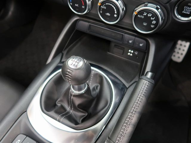 【フロア6速MT】走りの6速MT!!スポーティーな走行をお楽しみいただけます♪