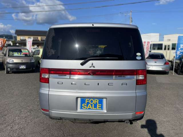 リアフォルムは特有の存在感がありますね♪とってもスタイリッシュ♪