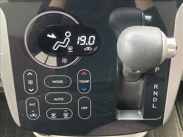 ���Ԃ����܂��Ă��Ȃ����q�l�ł��X�^�b�t���ꏏ�ɍl�����\�Z�₲��]�ɍ������Ԃ�����Ă����Ă��������܂����y�����X�^�b�t�ݒ��z���Ă���܂��̂ŁA�����̕����ЂƂ�ł������X��������