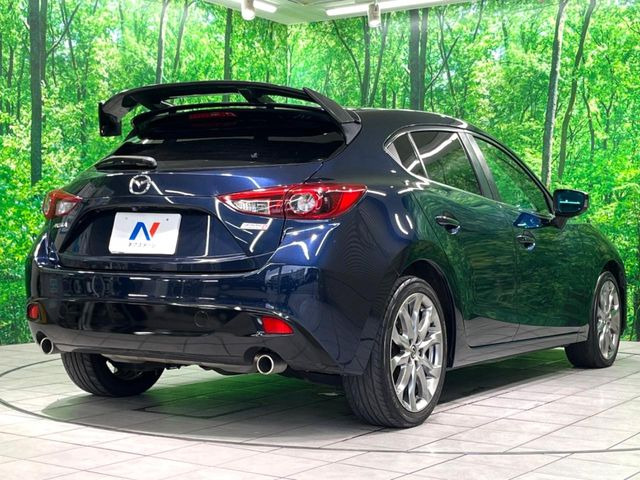 ☆全国のネクステージからお取り寄せが可能※!遠方の店舗に展示してあるクルマが気になる場合も、最寄りの店舗でご覧いただくことが可能です!是非私たちに要望をお聞かせください!※別途費用