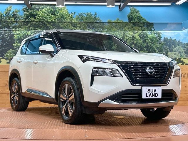 大好評のボディコーティング「弾スプラッシュコート」もご納車までに施工可能。通常のガラスコートと異なる、耐久年数6年の無機質ガラスコーティングが、ボディをキレイな状態に保ってくれます。