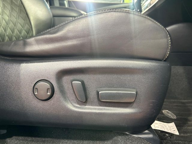 �y�p���[�V�[�g�z�X�C�b�`��ŊȒP�ɃV�[�g�̔��������\!�d��������͂�����܂���!���K�ȃV�[�g�|�W�V�����ɃZ�b�g���āA���K�ȃh���C�u�����y���݂��������B