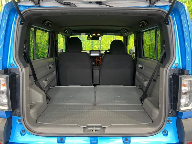 ���i�̂���������ʋ΁A���}���ɏ\���ȉ׎��X�y�[�X���m�ۂ��Ă���܂��B�Z�J���h�V�[�g��|���ƁA�傫�ȉו��̐ύڂ��\�ł���