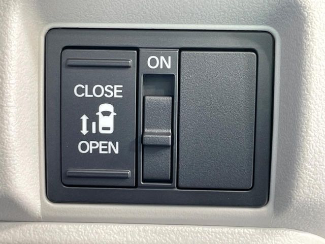 �y�p���[�X���C�h�h�A�z�X�}�[�g�L�[��^�]�Ȃ̃X�C�b�`�ŃX���C�h�h�A�̊J���\���d��������͂����ăh�A���J����K�v�������A���������q�l�ł��A�d���ו��������Ă��鎞�����N�ɊJ���߂ł��܂���