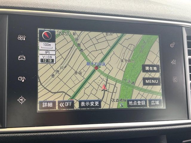 �������i�r:��̊��̂���i�r�́A����������ԓ������o���Ă���܂��BBluetooth�Đ��ȂǃI�[�f�B�I�@�\���[�����Ă���܂��̂ŁA�^�]�����y���߂܂���