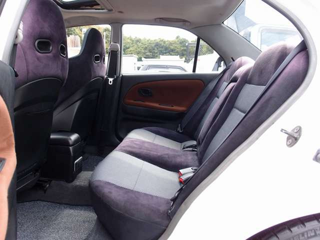 �l�C�̃����T�[�G�{5�J�X�^���ԗ��̓���!���Г��Ɏ��ɂ͐V�i�ɂ�BLTZ�ԍ����𑕔����AOZ�n�[�}��PG118AW�A�G�{�Y�p�g�~�}�L�o���p�[�A�}�t���[�Ȃǂ̑����̍��z�p�[�c�ɉ����󏭉��l�̍����T�����[�t