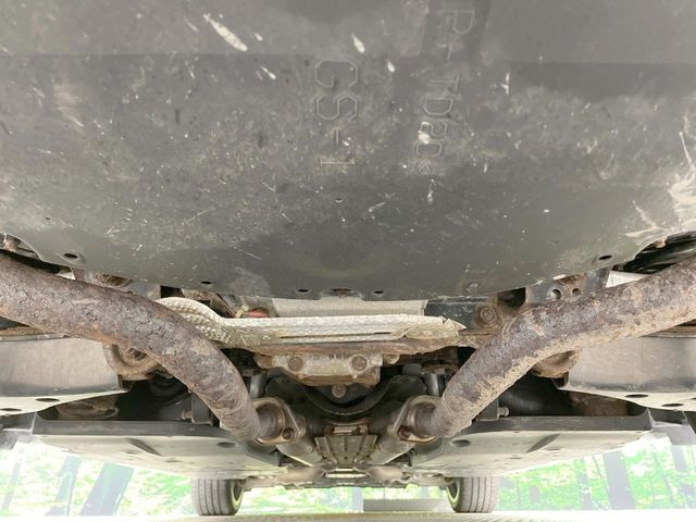 下回りがきれいなうちに、防錆加工の施工がオススメ。降雪地域はもちろん、沿岸部にお住いの方や、趣味でマリン・ウィンタースポーツをされる方にご好評いただいております。