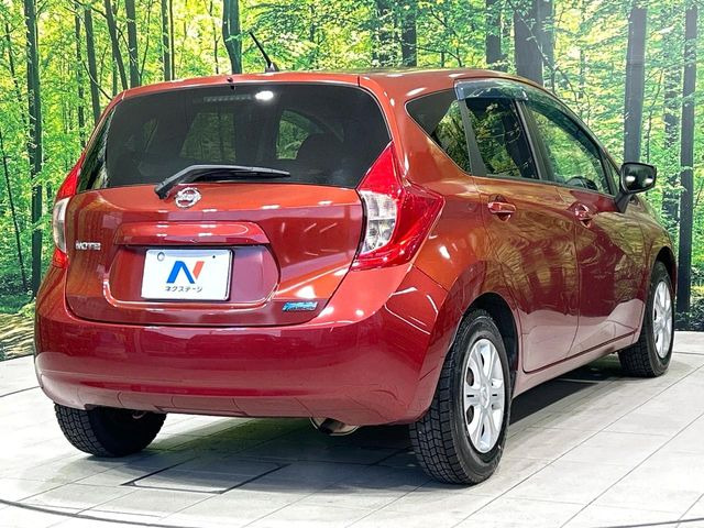 ☆全国のネクステージからお取り寄せが可能※!遠方の店舗に展示してあるクルマが気になる場合も、最寄りの店舗でご覧いただくことが可能です!是非私たちに要望をお聞かせください!※別途費用