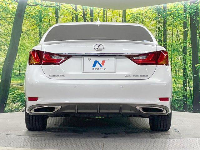 安心の最長10年・走行無制限保証(有償)をご用意。保証内容も充実はもちろん、無料点検&オイル交換や、年中無休の全国・24時間ロードサービスも付帯されておりますのでご安心下さい。