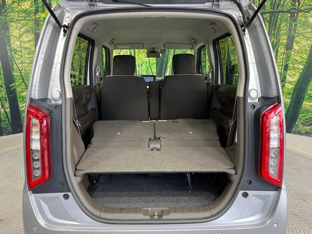 普段のお買い物や通勤、送迎等に十分な荷室スペースを確保しております。セカンドシートを倒すと、大きな荷物の積載も可能です♪
