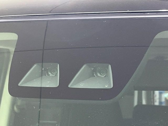 �y�g���^�Z�[�t�e�B�Z���X�z���s���ɑO���̎ԗ�����F�����A�Փ˂������Ȏ��͌x��ƃu���[�L�ŏՓˉ���Ɣ�Q�y�����A�V�X�g�B�����S�Ƀh���C�u�����y���݂��������܂��B