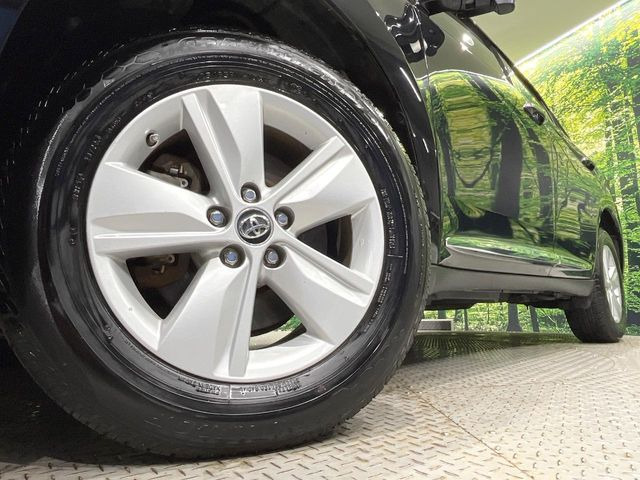 【純正17インチアルミホイール】外観にマッチした純正アルミホイールを装着しております。各種社外アルミホイールや、スタッドレスタイヤも取扱いしております。是非ご相談ください♪