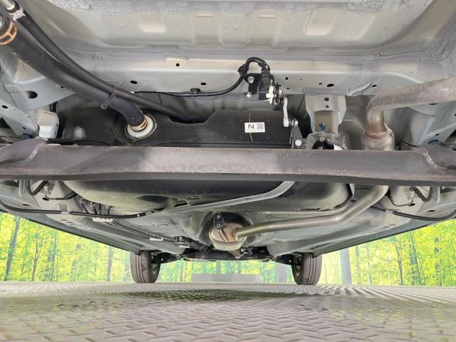 下回りがきれいなうちに、防錆加工の施工がオススメ。降雪地域はもちろん、沿岸部にお住いの方や、趣味でマリン・ウィンタースポーツをされる方にご好評いただいております。