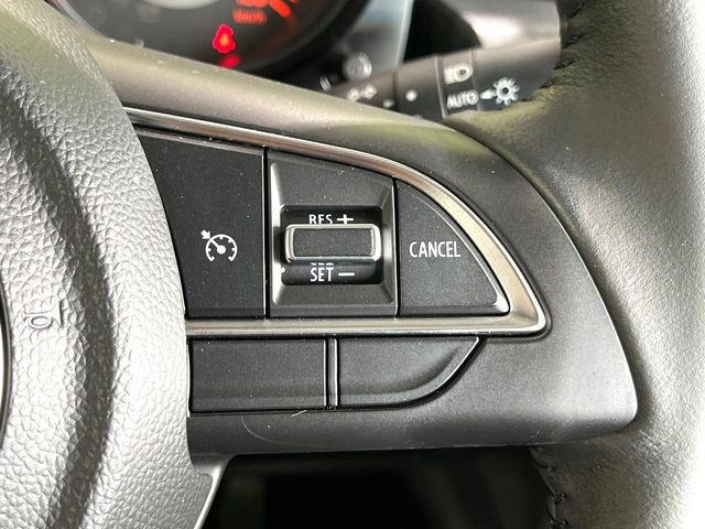 �y�N���[�Y�R���g���[���z�������H�����N���N���s�B�A�N�Z���𗣂��Ă���葬�x�ő��s���ł��A�������^�]���̕��S���y��!�����E�������ȒP�ȃX�C�b�`����Œ����ł��܂��B